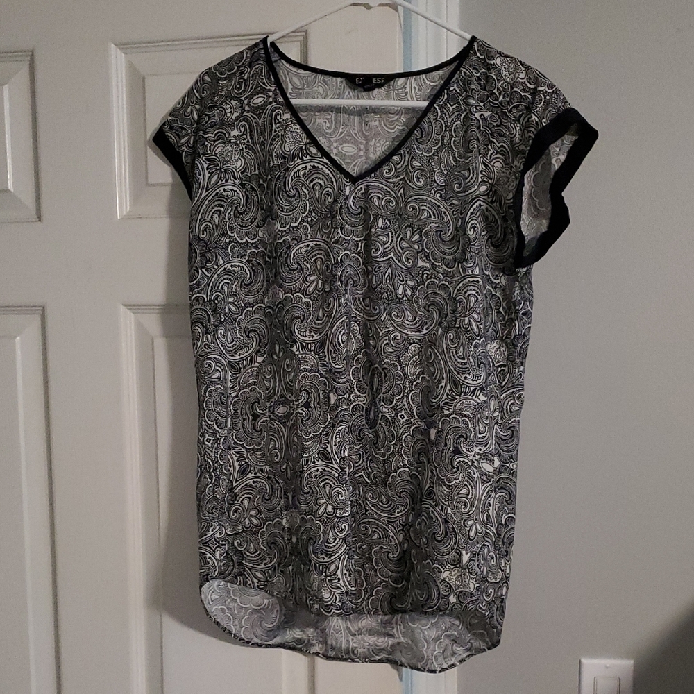 Elegant Express Black and White Paisley Women's Top